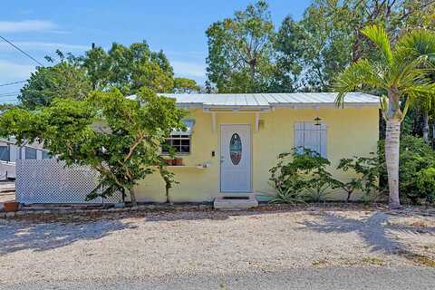 30 Pirates Drive, Key Largo, FL 33037