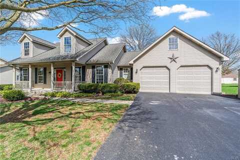 35 Hoch Avenue, Topton Borough, PA 19562