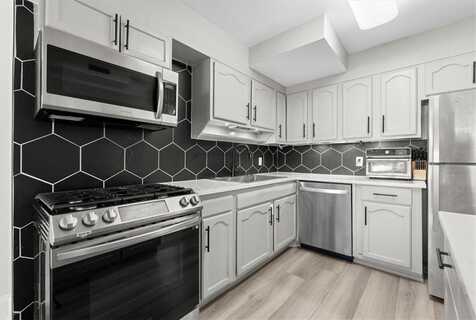 2965 Pharr Court South NW, Atlanta, GA 30305