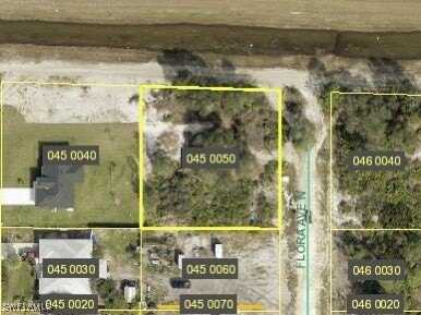 4607 Flora Avenue N, Lehigh Acres, FL 33971