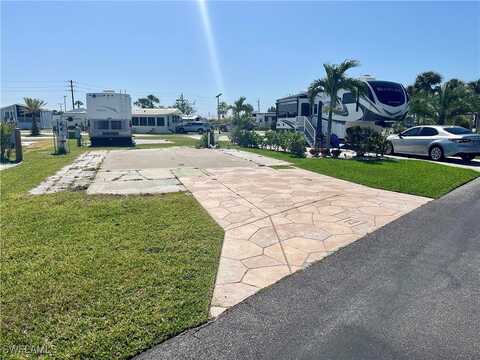 19681 Summerlin #211 Road, Fort Myers, FL 33908