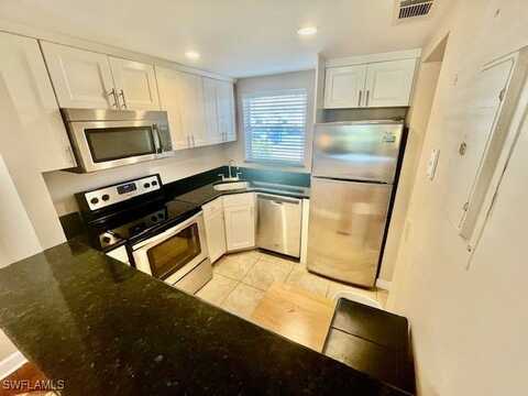 150 Turtle Lake Court unit: 107, Naples, FL 34105