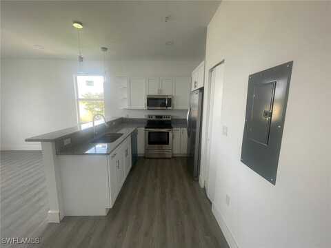 275 SW 4th Street, Cape Coral, FL 33991