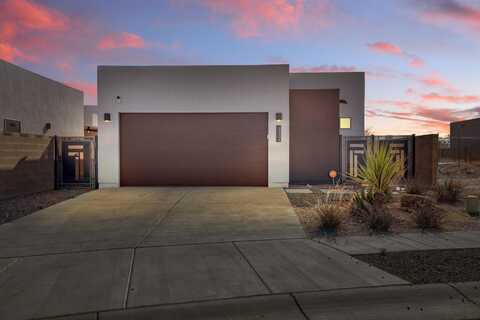 3904 TALLADO Street NW, Albuquerque, NM 87120