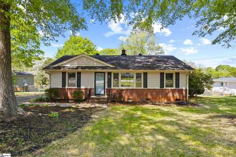 11 DERWOOD Circle, Greenville, SC 29617