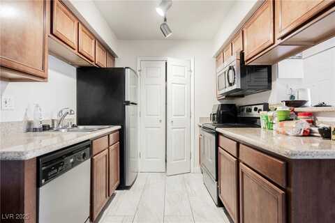 3135 S Mojave Road, Las Vegas, NV 89121