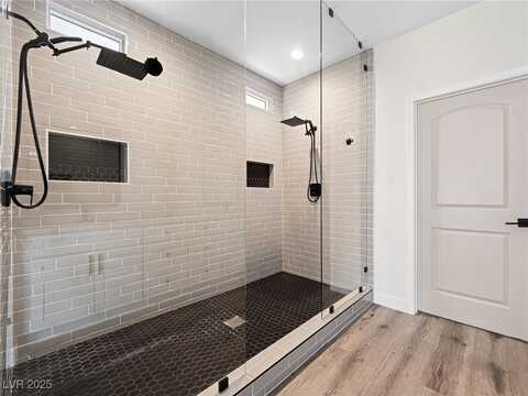 8276 Aurora Peak Avenue, Las Vegas, NV 89131