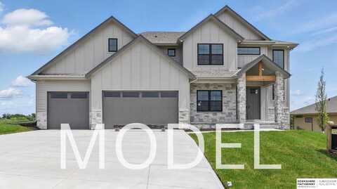 10963 S 102nd Street, Papillion, NE 68046