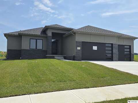 11213 N 173 Street, Bennington, NE 68007