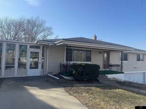 5609 Camden Avenue, Omaha, NE 68104