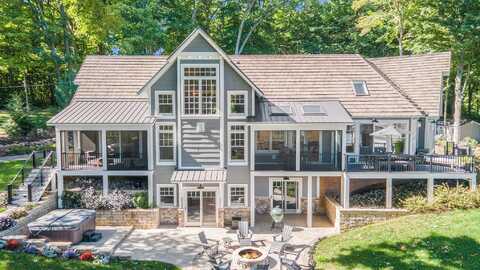 10655 Wildwood Lane, Richland, MI 49083