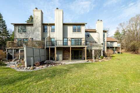 2222 Applewood Court, Ann Arbor, MI 48103