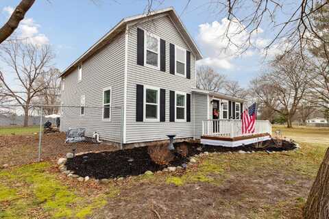 504 W Pere Marquette Street, Big Rapids, MI 49307