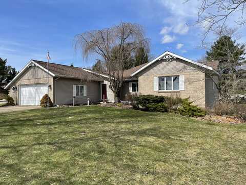 625 Apache Drive Drive, Fremont, MI 49412