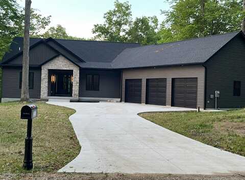 8670 N Island Drive, Canadian Lakes, MI 49346