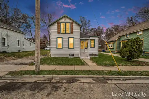 723 Baxter Street SE, Grand Rapids, MI 49503