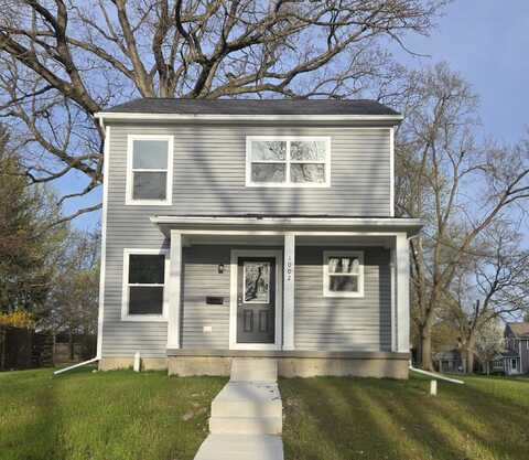 1002 Fourth Street, Jackson, MI 49202