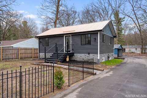175 Cora Avenue, Muskegon, MI 49445