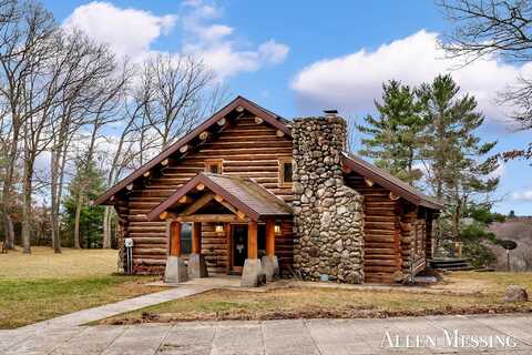 3990 E Croton Drive, Newaygo, MI 49337
