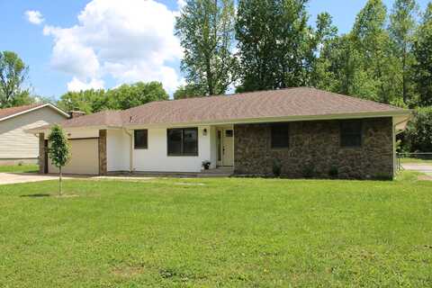2558 W Village Lane, Springfield, MO 65807
