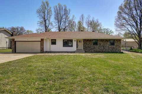 2558 W Village Lane, Springfield, MO 65807