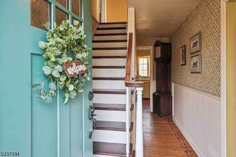 17 E. MAIN STREET, Mendham, NJ 07926