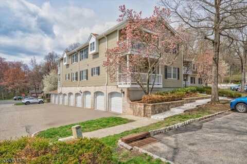 14e Heritage Dr, Chatham, NJ 07928