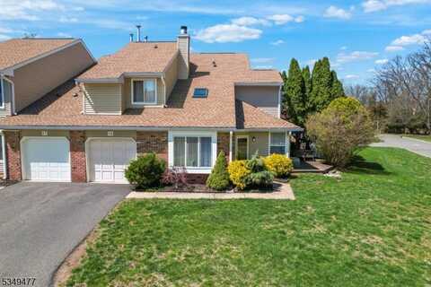 18 Driftwood Dr, Franklin, NJ 08873