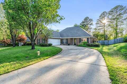 109 Copperfield Ct, Starkville, MS 39759