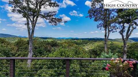 540 Green Hill Circle, Blowing Rock, NC 28605