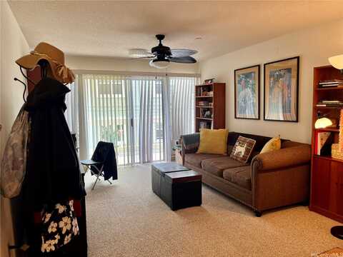 95-1050 Makaikai Street, Mililani, HI 96789