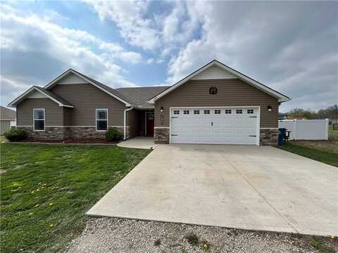 144 SE 215th Road, Warrensburg, MO 64093