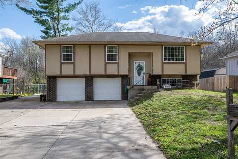 404 SE Sandstone Drive, Blue Springs, MO 64015
