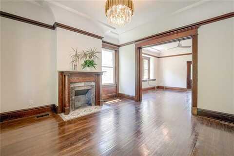 2524 Benton Boulevard, Kansas City, MO 64127