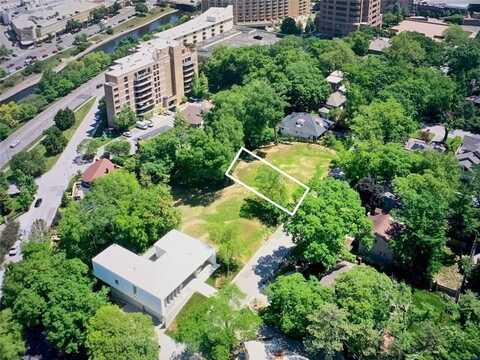 606 W 49th Terrace, Kansas City, MO 64112