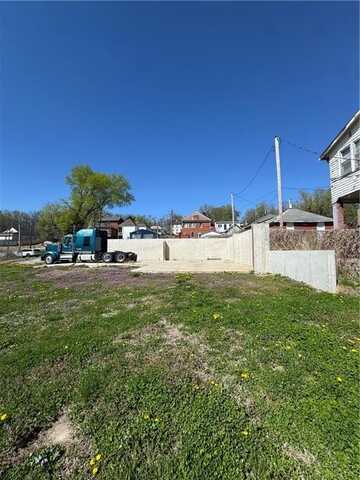 1210 N 3rd Street, Saint Joseph, MO 64501