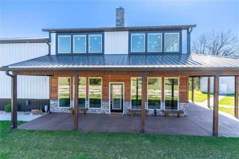 9016 SE 69 Highway, Cameron, MO 64429