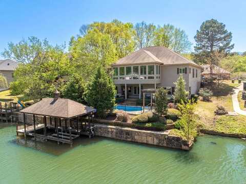 104 FOUR OAKS Lane, Hot Springs, AR 71901