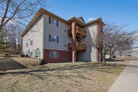 2268 Holiday Rd, Coralville, IA 52241