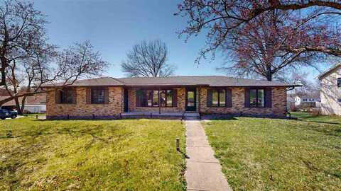 1805 Kathlin Dr, IowaCity, IA 52246
