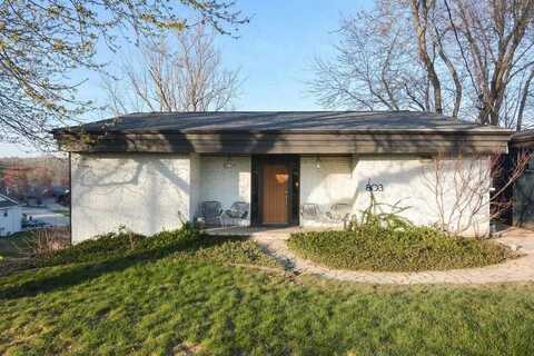 803 12th Ave, Coralville, IA 52241