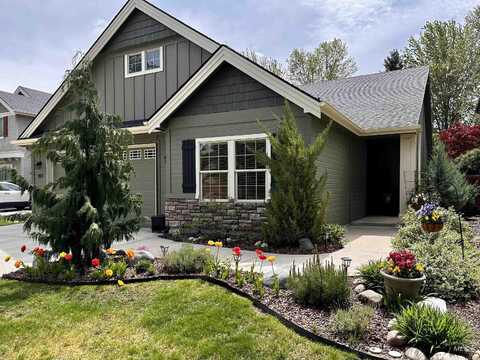 983 E Thunderbird Ct, Eagle, ID 83616