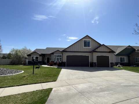 2005 W Moose Creek Dr, Nampa, ID 83686