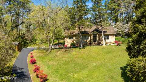 2201 Cedar Lane, Knoxville, TN 37918