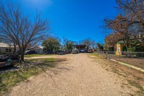 547 Lindner Ave, Comfort, TX 78013