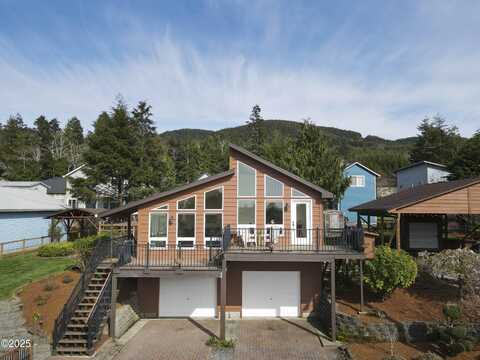 126 N Ocean Avenue, Rockaway Beach, OR 97136