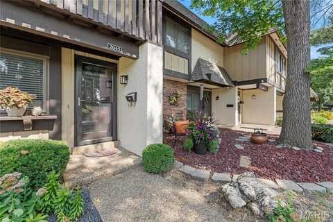 2645 Hampton Road, Saint Charles, MO 63303