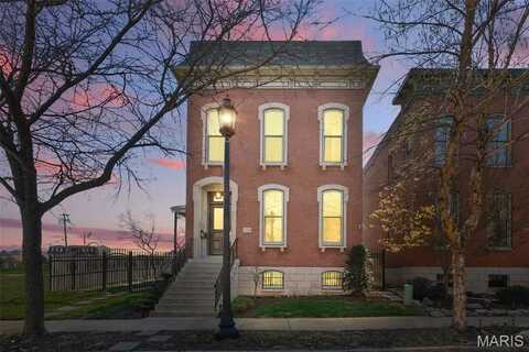 1212 Dolman Street, Saint Louis, MO 63104