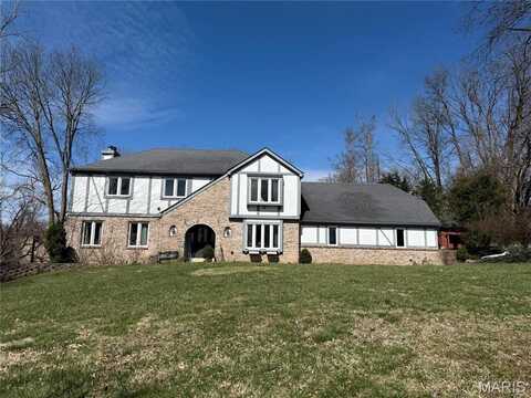 13 Jamestown Farm Drive, Florissant, MO 63034