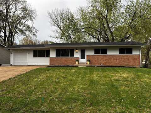 1022 Briarbrae Drive, Saint Louis, MO 63138